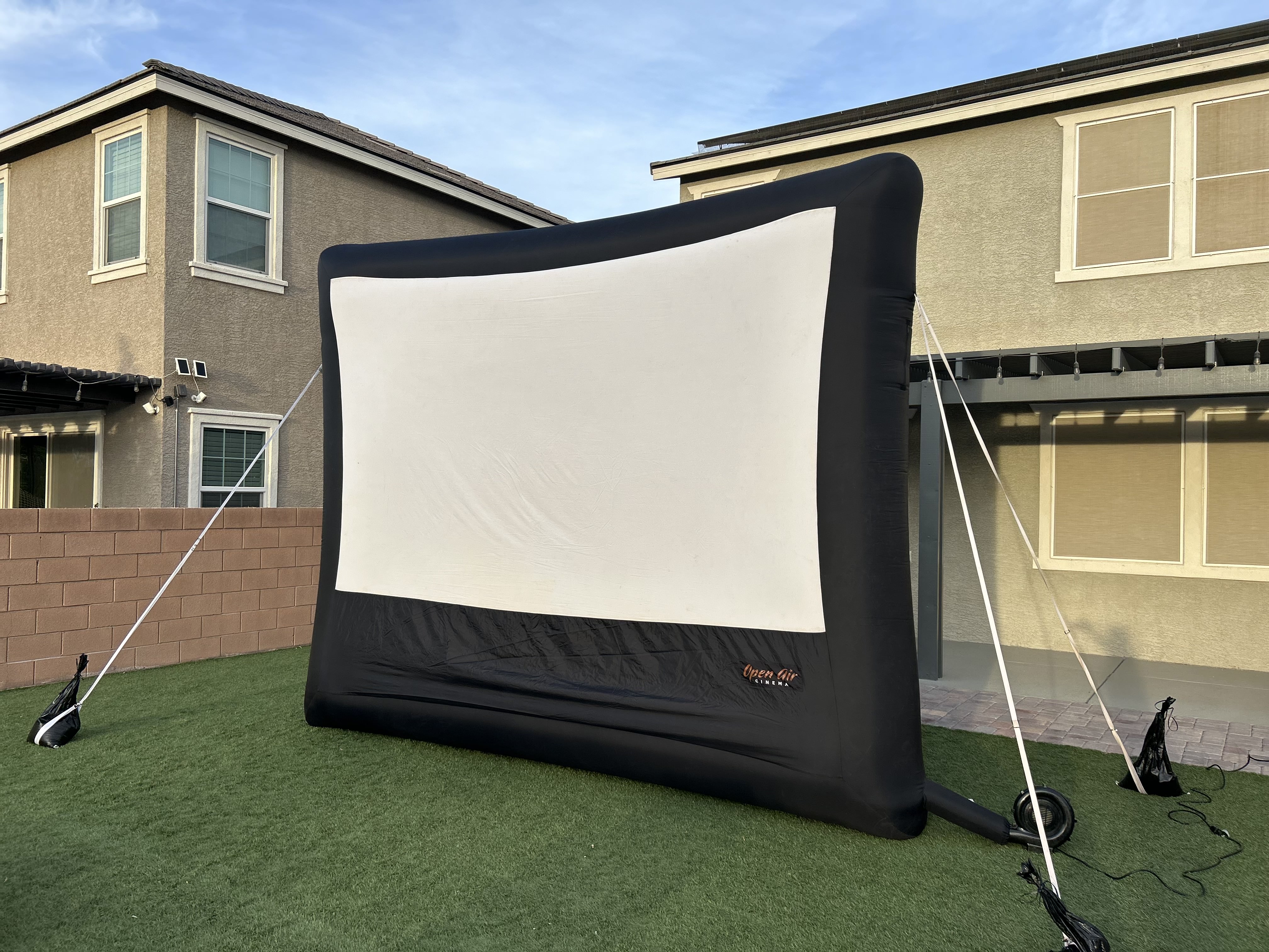 Outdoor Screen